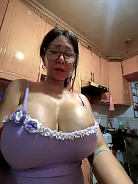 sweetieme online show from November 19, 2:11 am