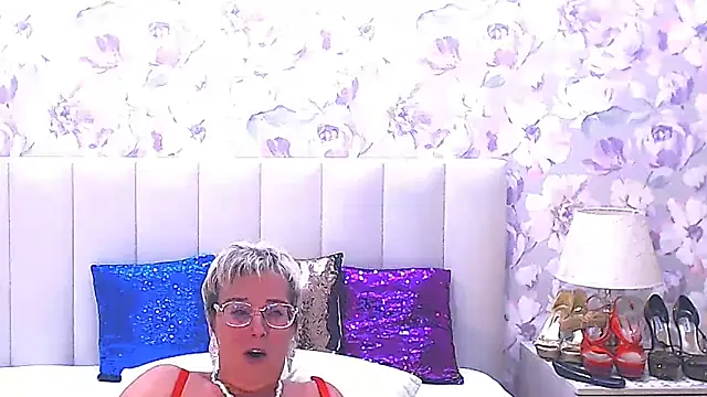 MilfyMommyXX online show from November 21, 4:47 am