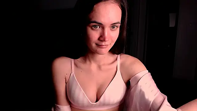 EvelynGG online show from October 31, 12:56 am