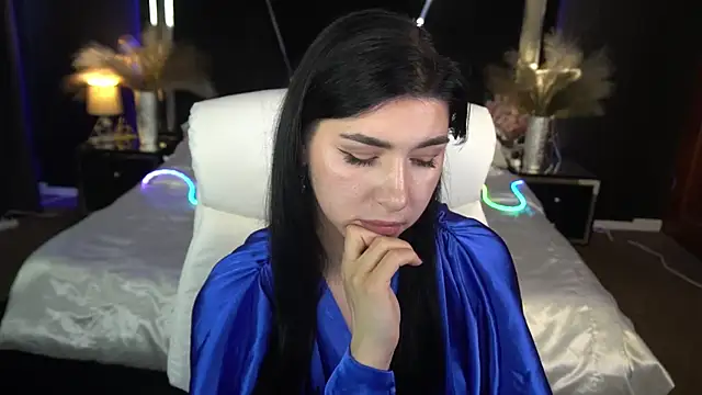 EmilyCandyy online show from November 14, 7:30 am