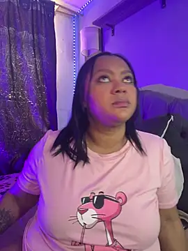 yanza2002 online show from February 1, 6:39 pm