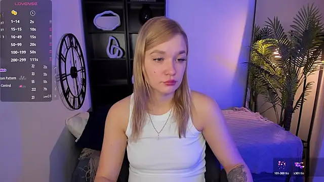 BellaDreamy online show from December 16, 5:46 am