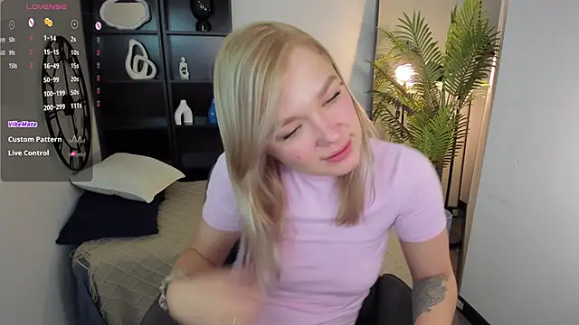 BellaDreamy online show from November 18, 9:10 am