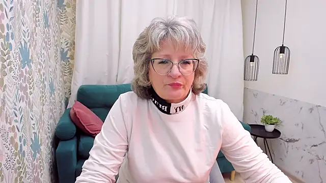 EvelynJoyful online show from March 13, 4:58 am