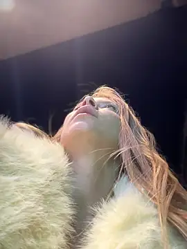 Snapshot of AnastasiaAniess chatting on October 27, 7:52 pm AnastasiaAniess online show from October 27, 7:52 pm