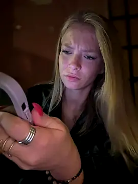 Snapshot of AnastasiaAniess chatting on September 13, 7:55 pm AnastasiaAniess online show from September 13, 7:55 pm