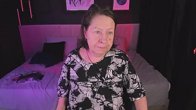 LindaPassionate online show from March 3, 5:13 am