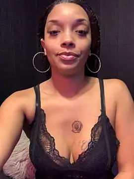 Rakiyahcharms online show from November 18, 9:38 pm