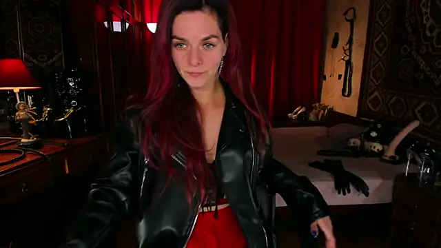 MargoTigress online show from October 4, 1:50 pm