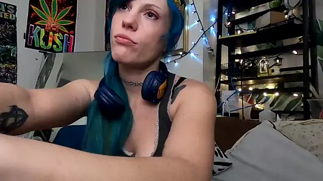 TheDaisyChaos online show from November 17, 2:12 am