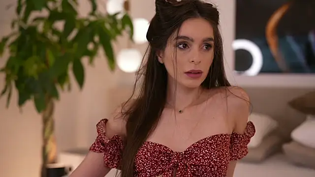 DoviaClaire online show from November 7, 7:47 am