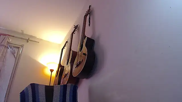 Smoke trip Alicia online show from December 5, 11:55 am