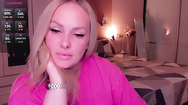 Snapshot of Libby_Nora chatting on October 11, 3:37 pm Libby Nora online show from October 11, 3:37 pm