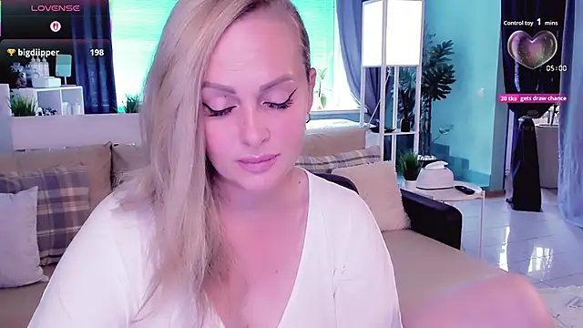 Snapshot of Libby_Nora chatting on September 15, 11:07 am Libby Nora online show from September 15, 11:07 am
