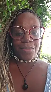 Adrilovechocolate online show from February 13, 9:49 pm