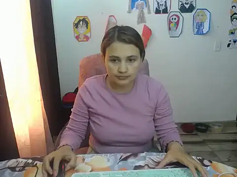Mia davis01 online show from May 22, 9:35 pm