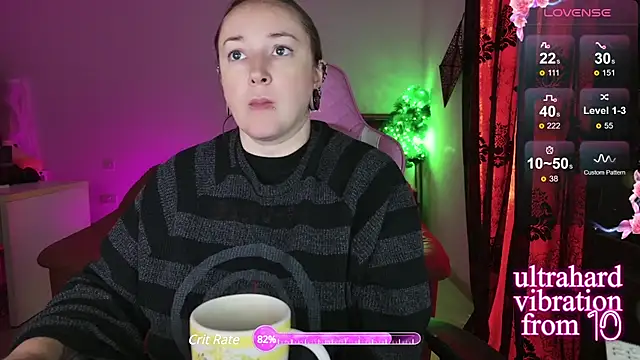 kisicaxx online show from December 2, 7:10 am