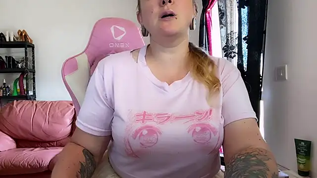 kisicaxx online show from September 16, 12:13 pm