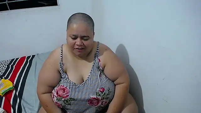 hotlesby4uxxx online show from January 9, 11:20 pm