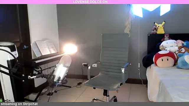 raspberryroll online show from January 6, 5:49 pm