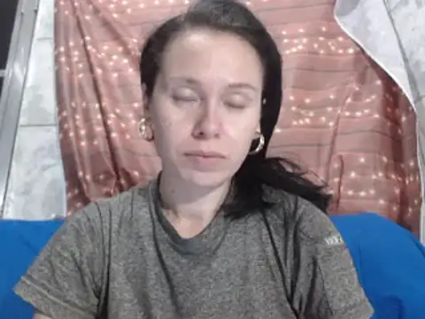 Snapshot of Venusluxodomme chatting on September 20, 11:36 pm Venusluxodomme online show from September 20, 11:36 pm