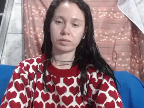Snapshot of Venusluxodomme chatting on September 28, 5:36 am Venusluxodomme online show from September 28, 5:36 am