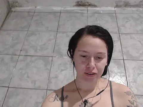 Snapshot of Venusluxodomme chatting on October 7, 11:36 am Venusluxodomme online show from October 7, 11:36 am