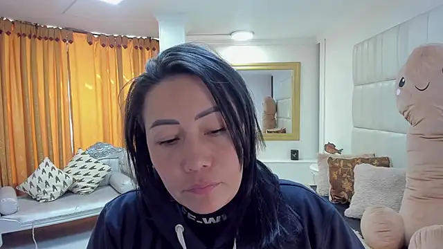 gaby trent online show from November 29, 3:38 pm