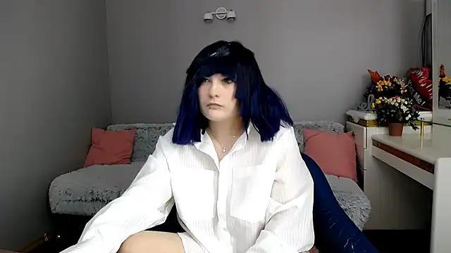 Estheri online show from April 22, 6:21 am