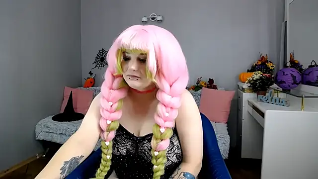 Estheri online show from October 29, 7:34 am