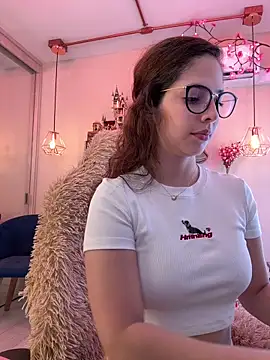 Zoe Bae online show from March 8, 12:07 am