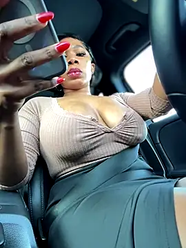 Belle    online show from November 28, 9:51 pm