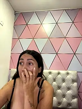 juliana diaz online show from September 18, 11:31 am