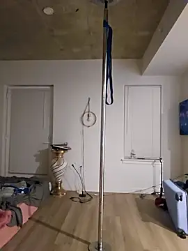 DamelynDaisy online show from November 25, 5:42 am