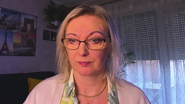 vanessa chat online show from February 19, 3:55 pm