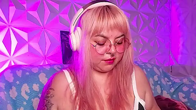 Satyn doll online show from April 19, 12:32 am