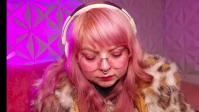 Satyn doll online show from January 11, 2:27 am