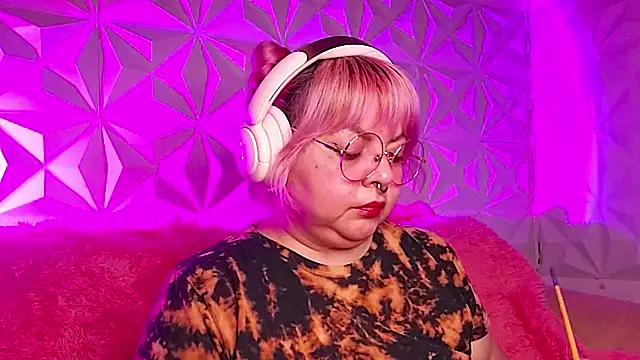 Satyn doll online show from February 21, 11:05 pm