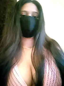 MumbaiDreamGirl online show from January 14, 3:50 pm