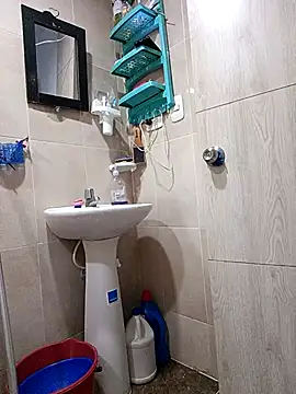 Brenda Berck  online show from November 18, 1:01 pm