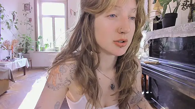 Miranda2 0 online show from November 8, 7:46 am