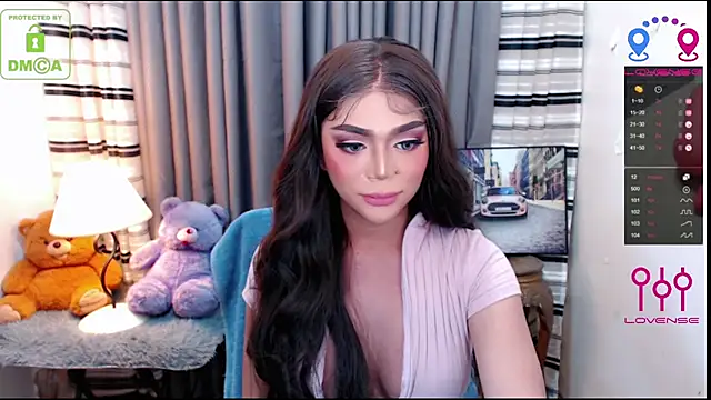 Fantacyoflove online show from October 6, 7:29 pm