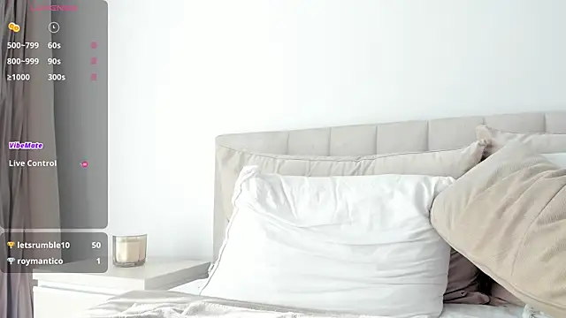 VickyStonee online show from October 17, 9:45 am