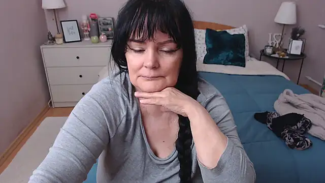 LeveMe2Nightt online show from February 17, 1:43 pm