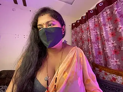 Love 4Sex online show from April 7, 5:20 am