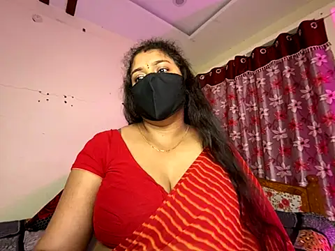 Snapshot of Love_4Sex chatting on October 27, 5:14 am Love 4Sex online show from October 27, 5:14 am