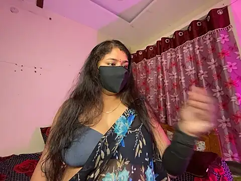 Snapshot of Love_4Sex chatting on September 17, 6:00 am Love 4Sex online show from September 17, 6:00 am