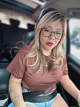 DIANITA 1988 online show from February 10, 3:48 pm