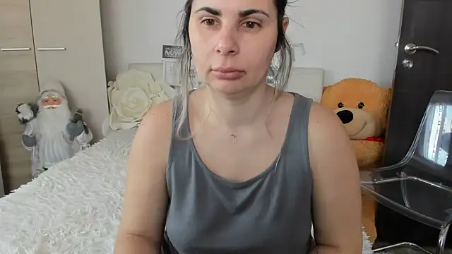 sweetemy4u online show from February 27, 9:42 am