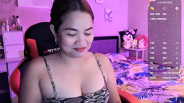 yenyen  online show from March 16, 2:03 am